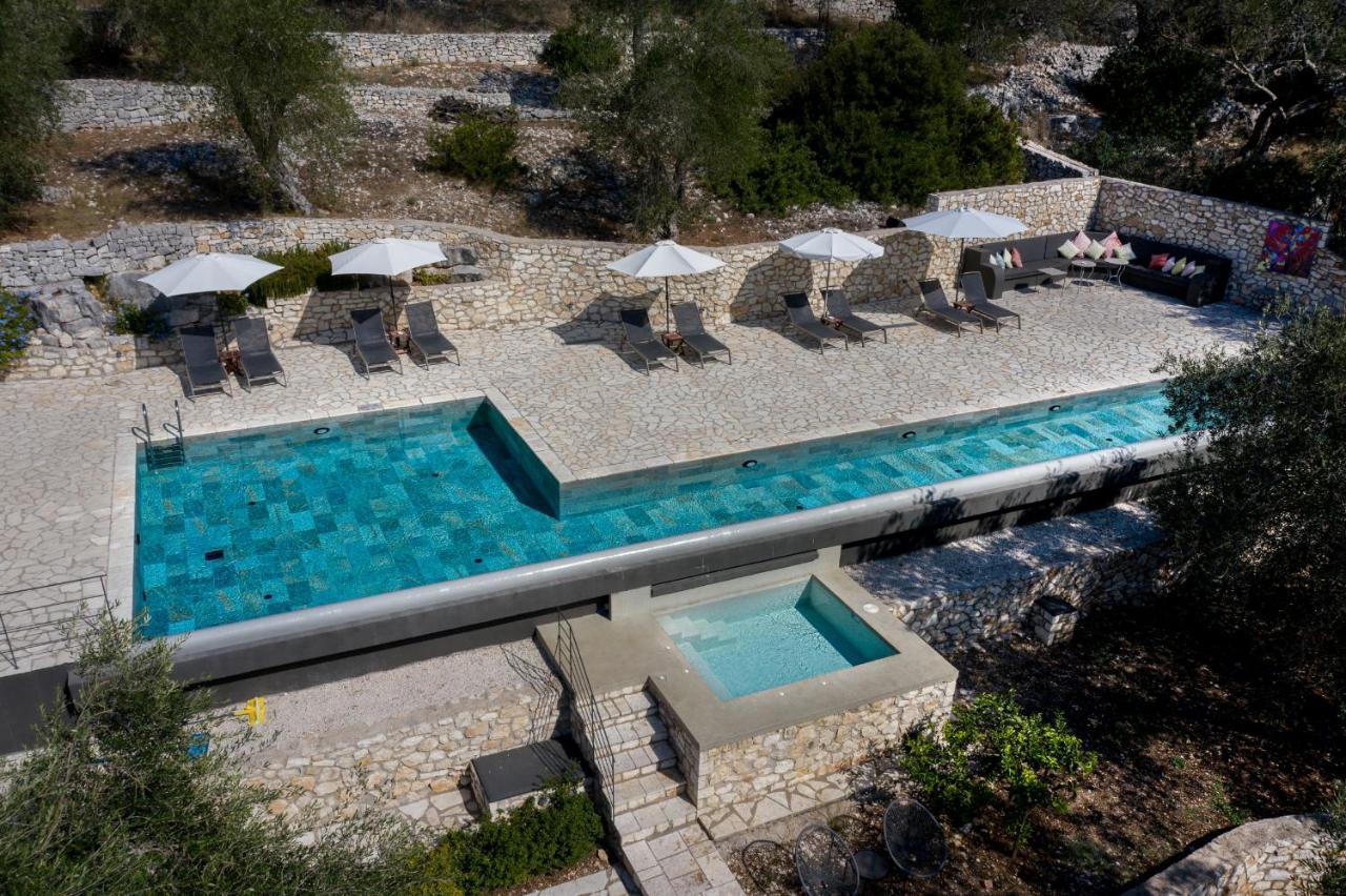 Paxoi - Adult-only *