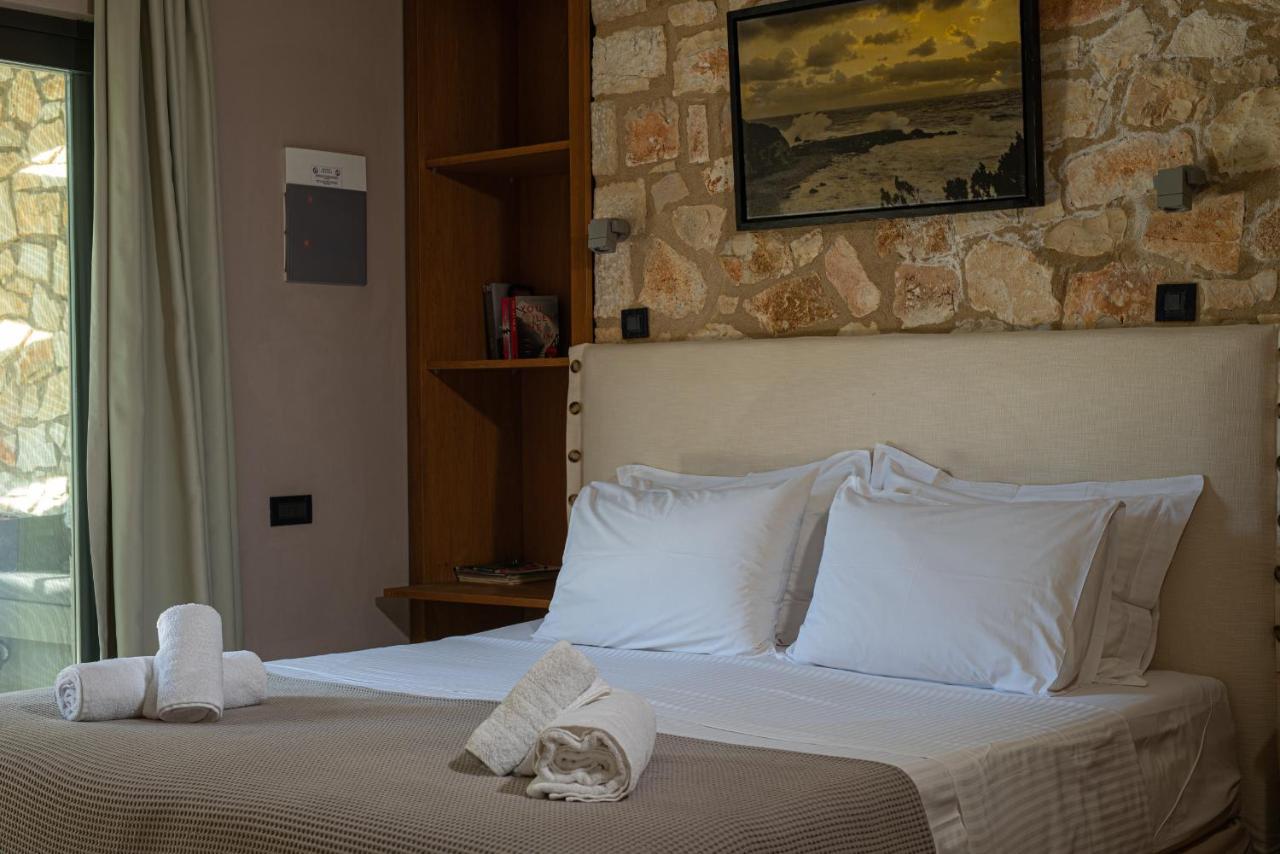 Paxoi - Adult-only * Gaios